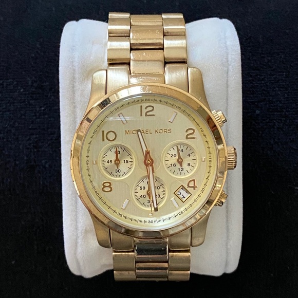 Michael Kors Runway Watch - Picture 1 of 3